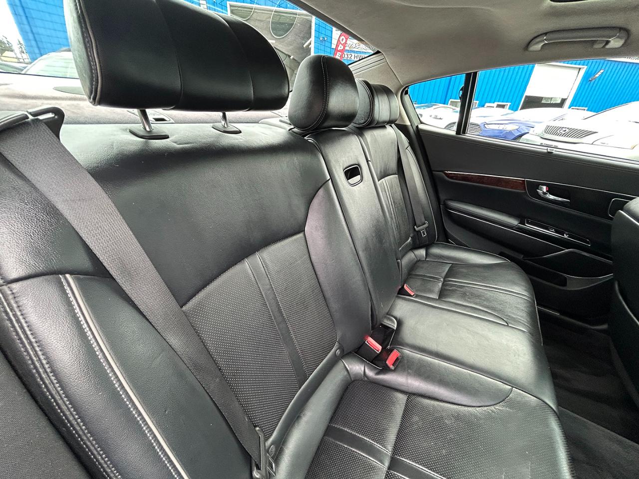 Kia K900 4dr Sdn Luxury 2015