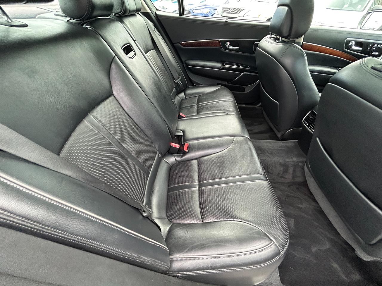 Kia K900 4dr Sdn Luxury 2015