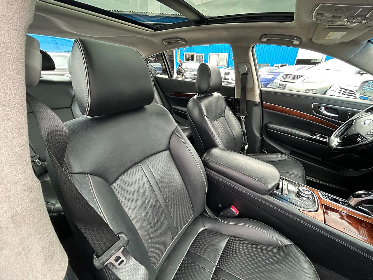 Kia K900 4dr Sdn Luxury 2015