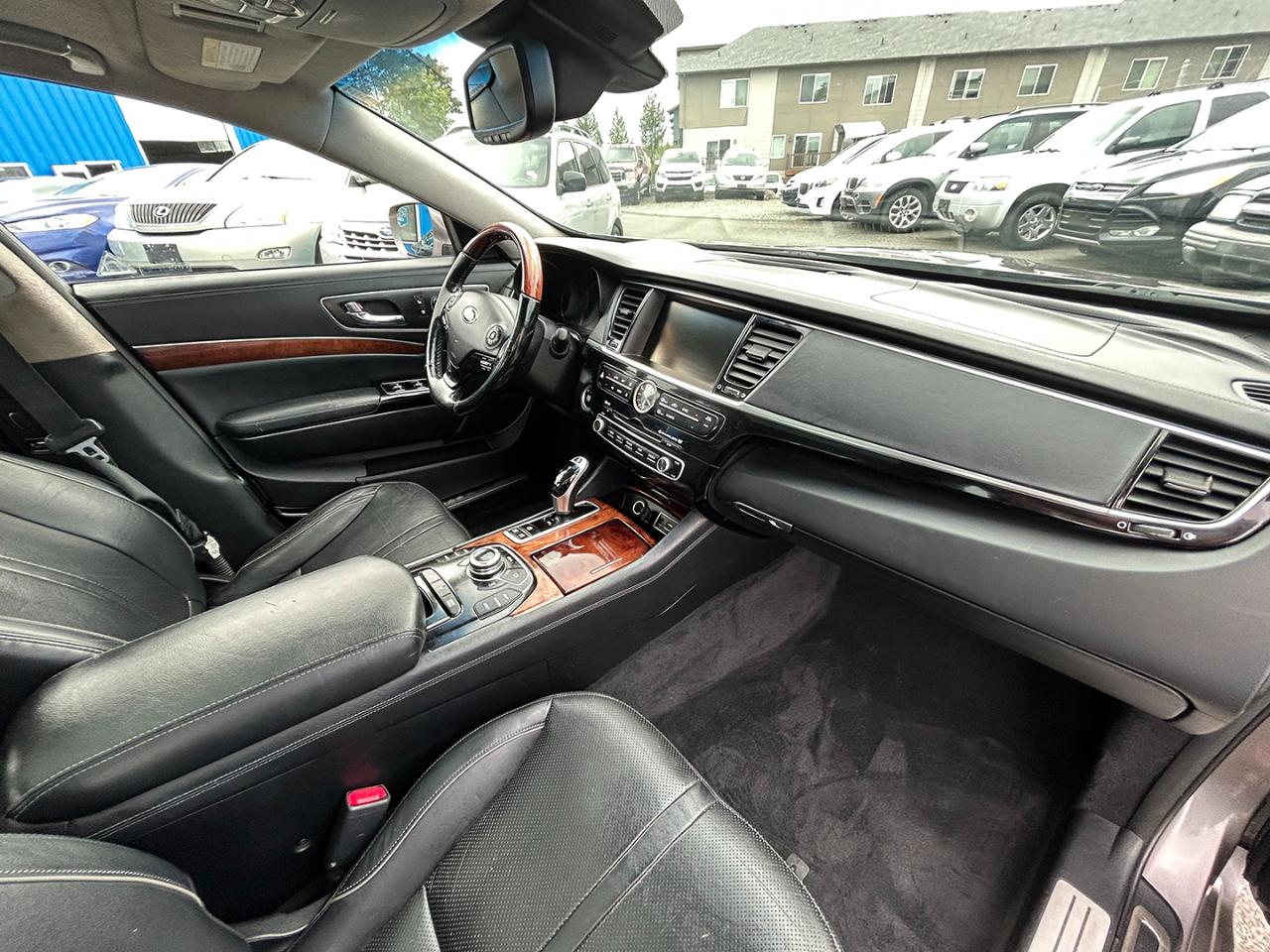 Kia K900 4dr Sdn Luxury 2015