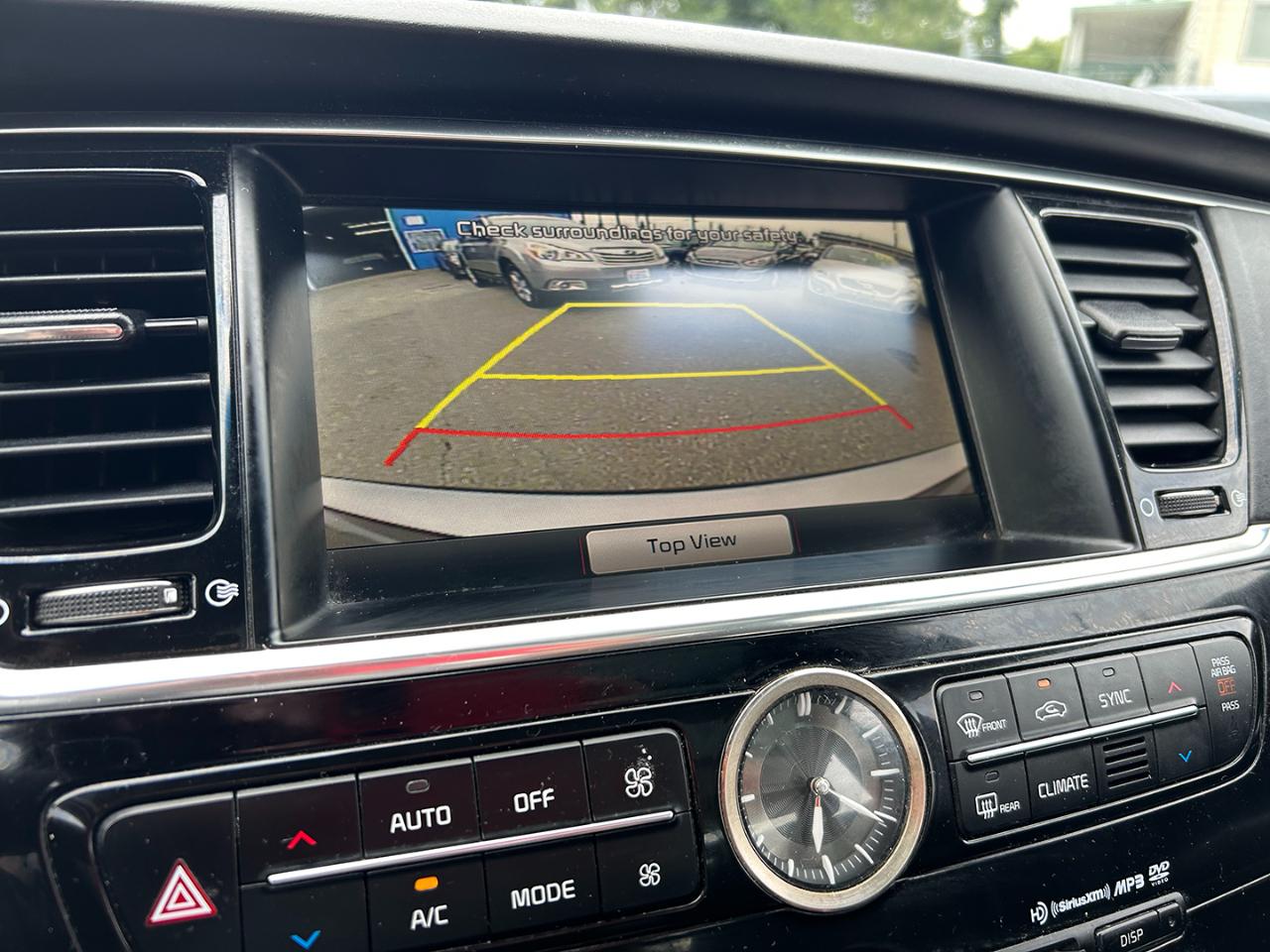 Kia K900 4dr Sdn Luxury 2015