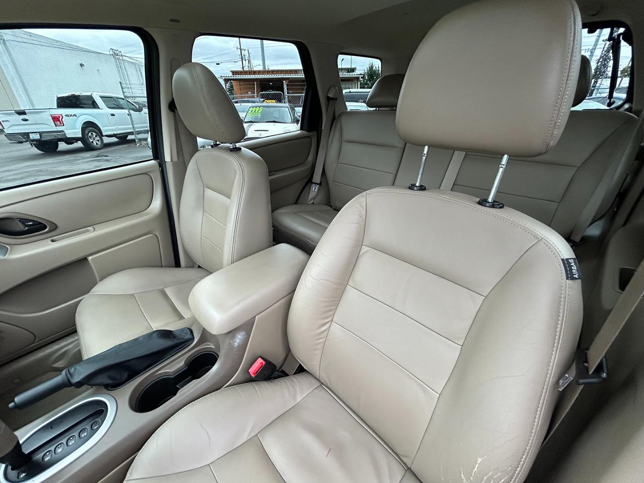 Ford Escape 4dr 3.0L XLT 4WD 2006