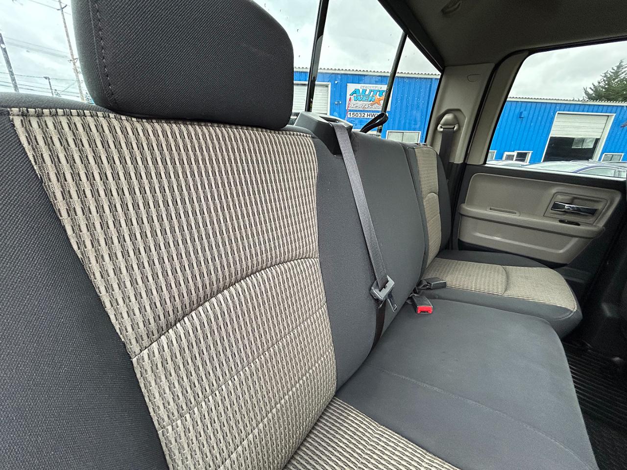 Dodge Ram 1500 4WD Quad Cab 140.5" TRX 2010