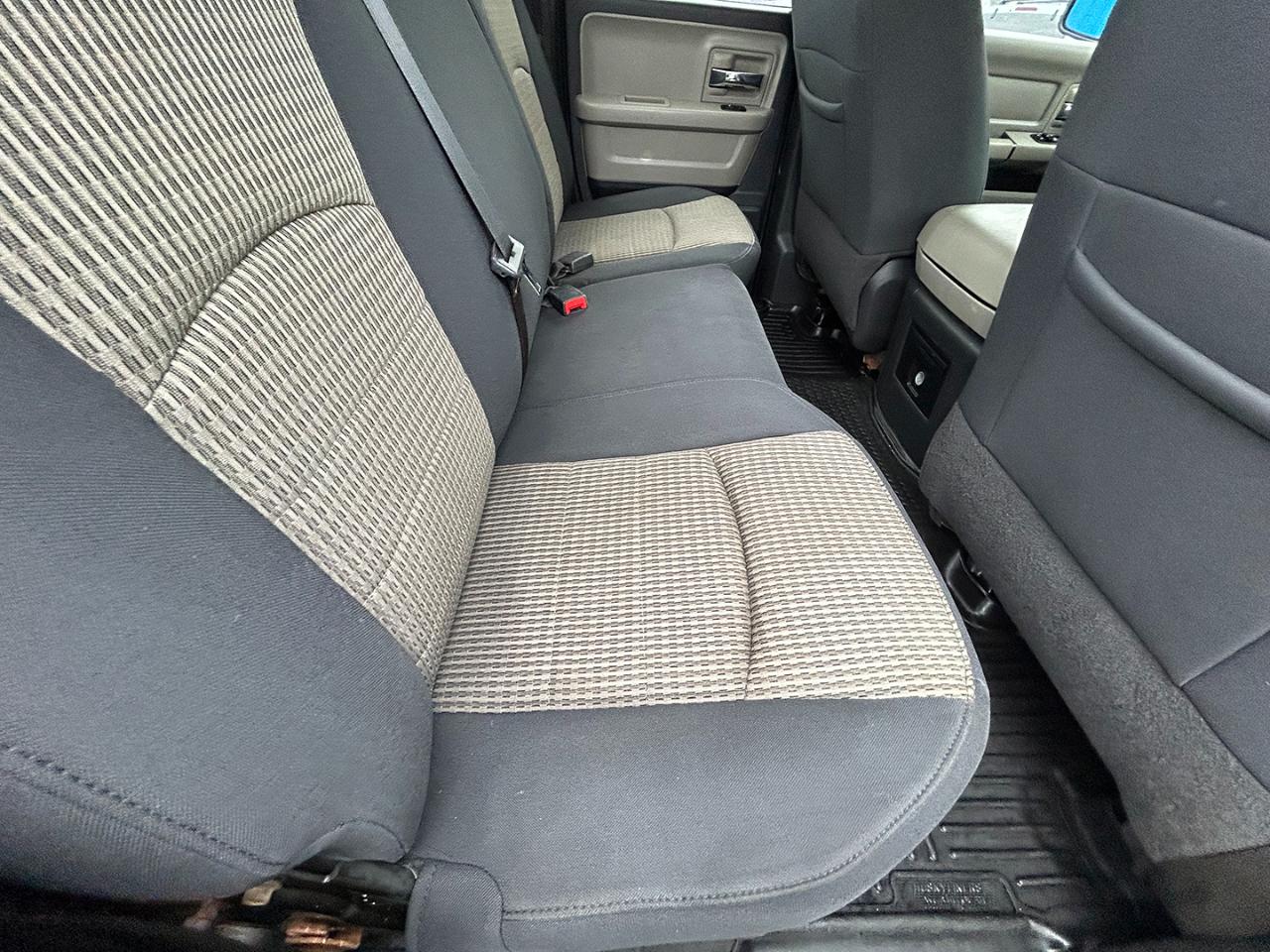 Dodge Ram 1500 4WD Quad Cab 140.5" TRX 2010