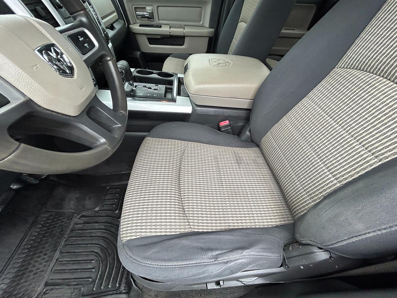 Dodge Ram 1500 4WD Quad Cab 140.5" TRX 2010