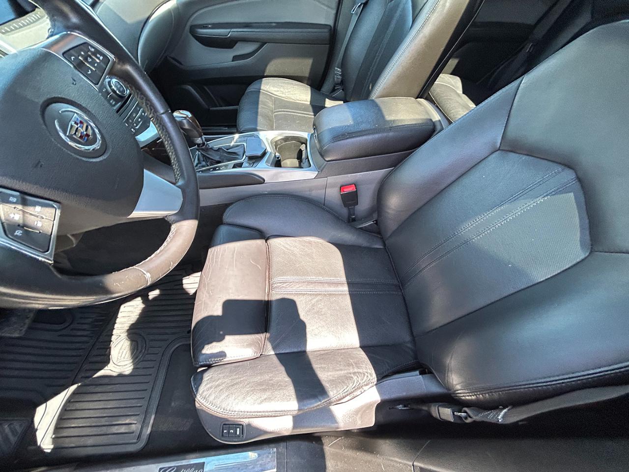 Cadillac SRX AWD 4dr Luxury Collection 2010