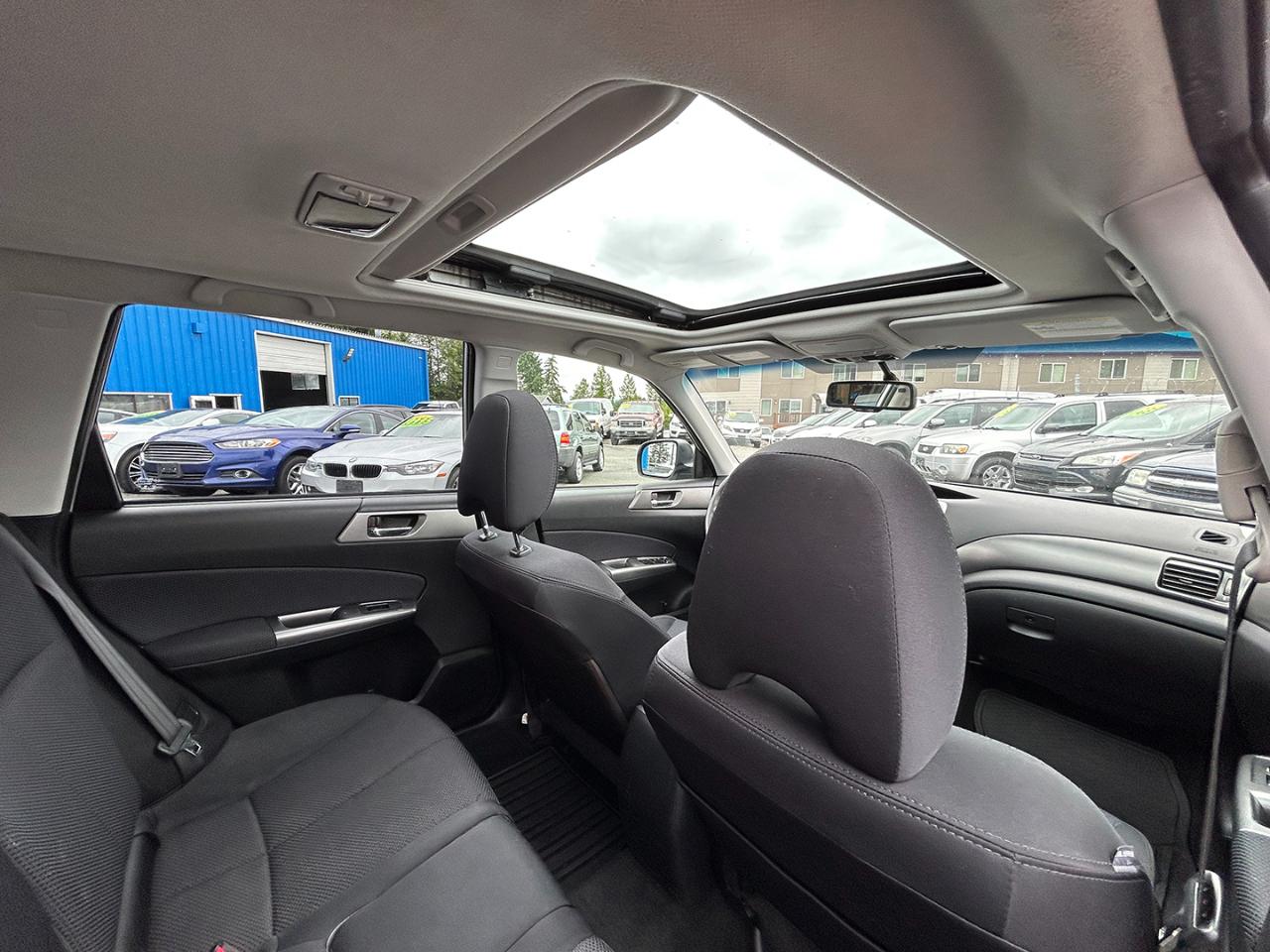 Subaru Forester 4dr Auto 2.5X Premium w/All-Weather Pkg 2011