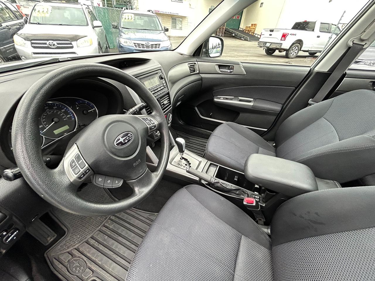 Subaru Forester 4dr Auto 2.5X Premium w/All-Weather Pkg 2011