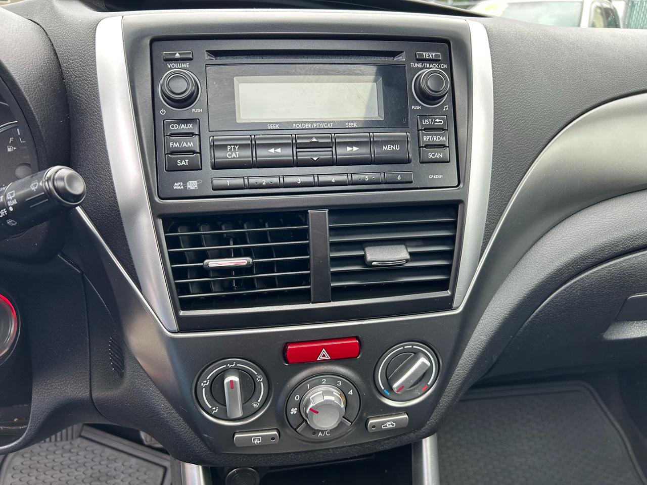 Subaru Forester 4dr Auto 2.5X Premium w/All-Weather Pkg 2011