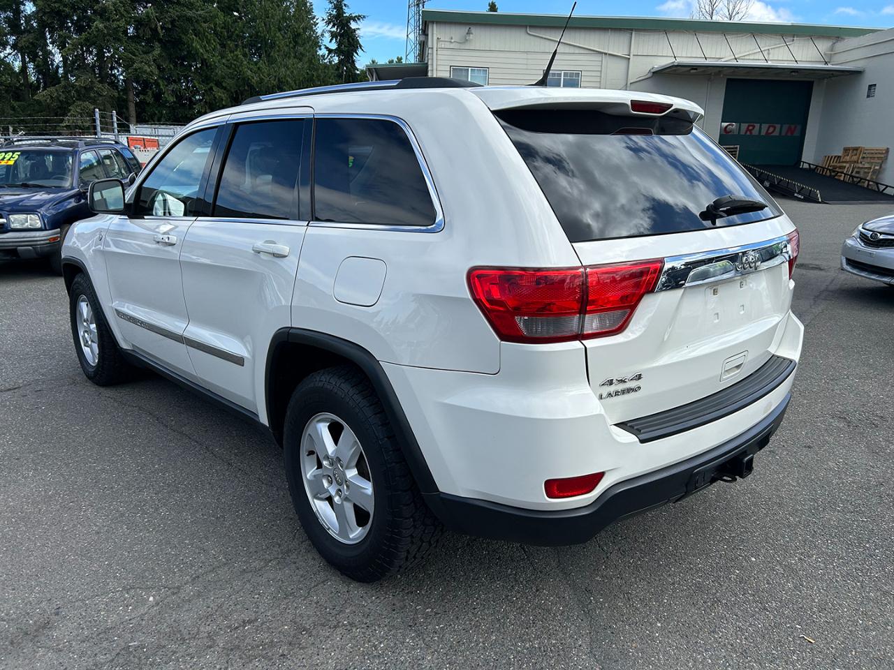 Jeep Grand Cherokee 4WD 4dr Laredo 2011