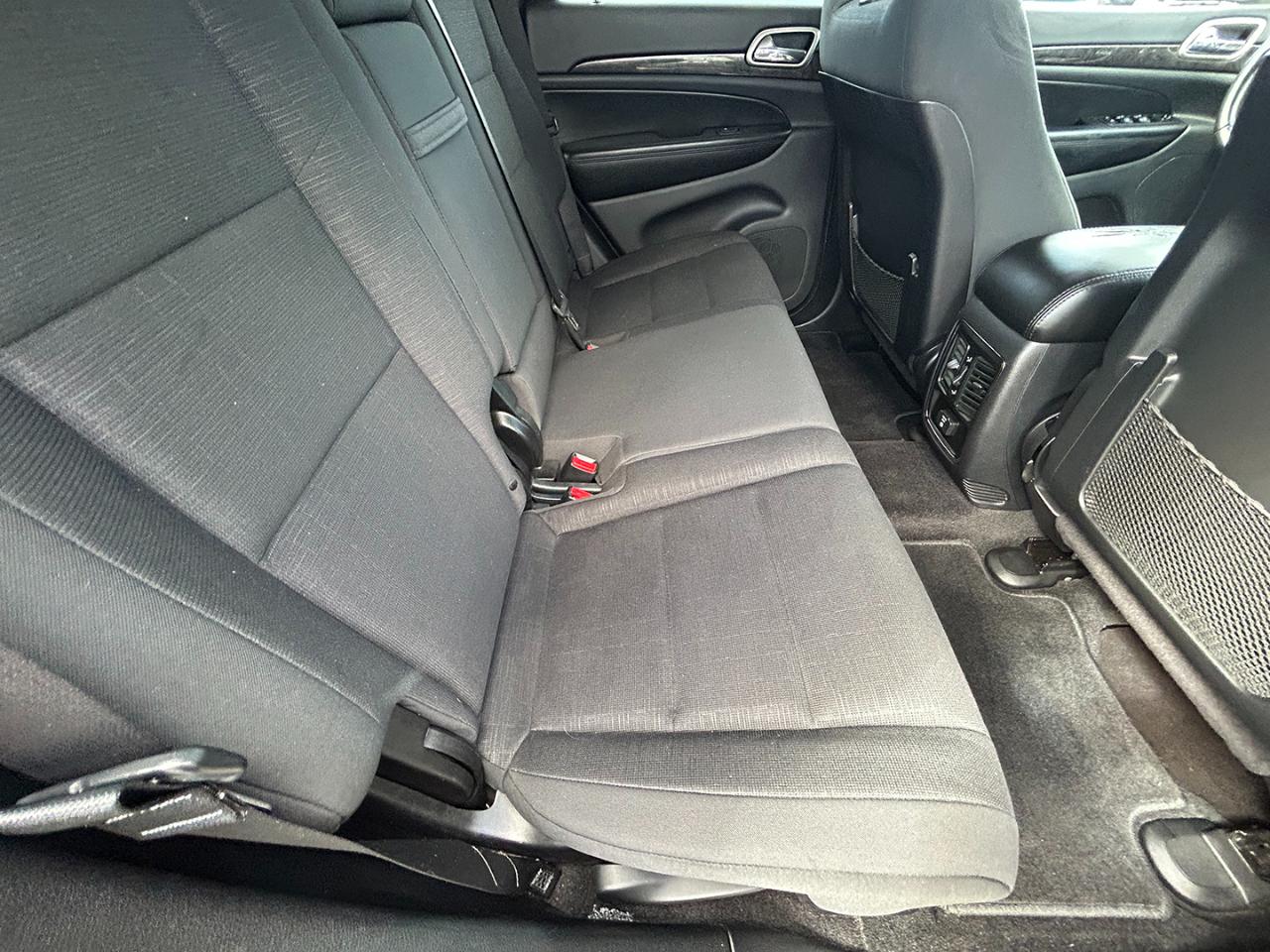 Jeep Grand Cherokee 4WD 4dr Laredo 2011
