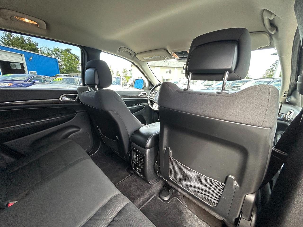 Jeep Grand Cherokee 4WD 4dr Laredo 2011