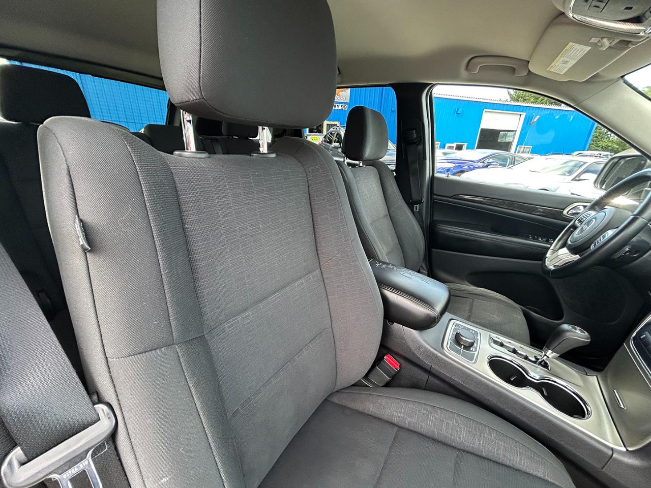 Jeep Grand Cherokee 4WD 4dr Laredo 2011