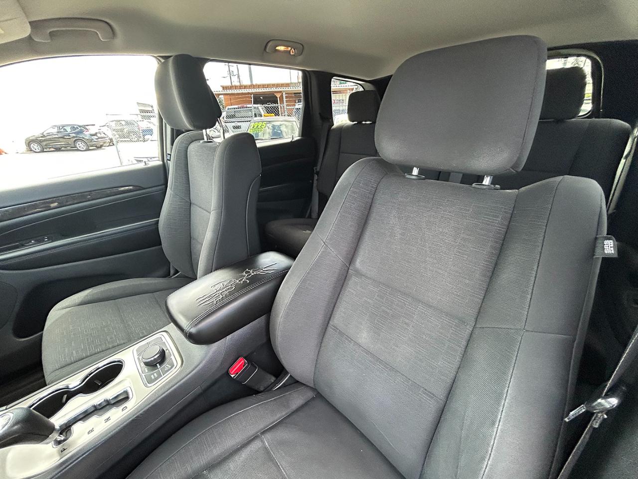 Jeep Grand Cherokee 4WD 4dr Laredo 2011
