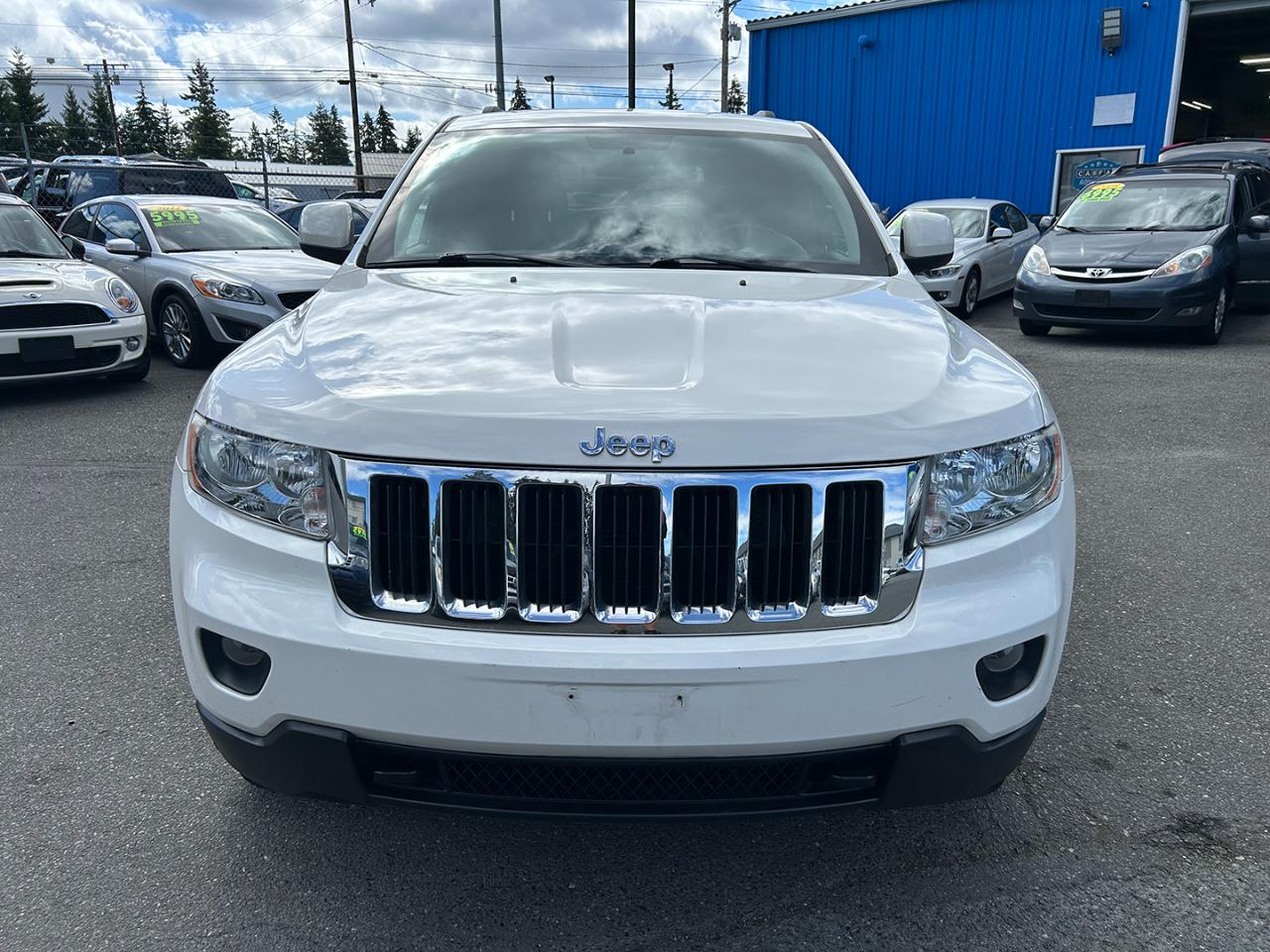 Jeep Grand Cherokee 4WD 4dr Laredo 2011