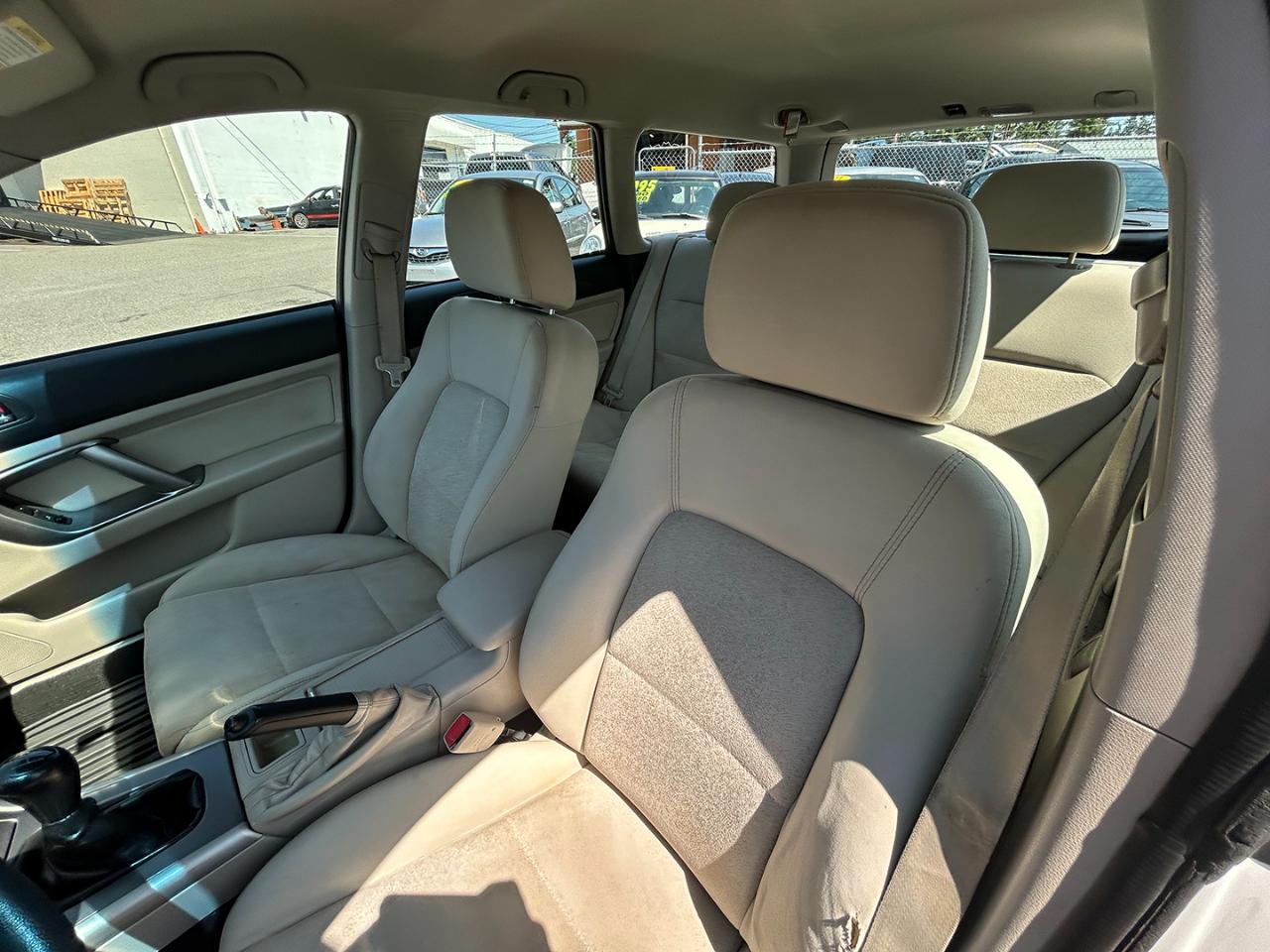 Subaru Outback 4dr H4 Man 2009