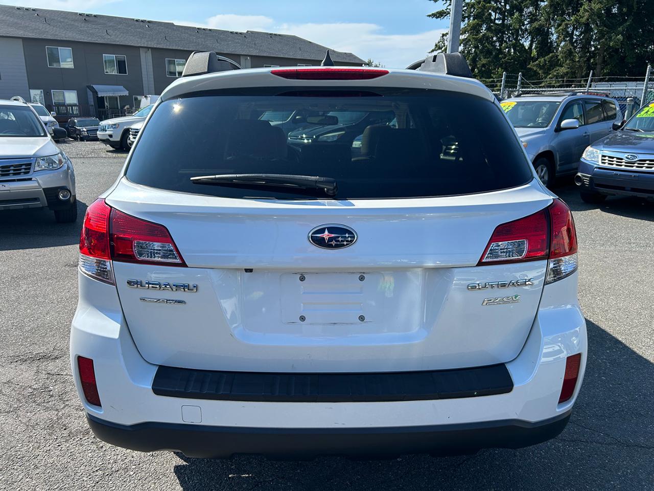 Subaru Outback 4dr Wgn H4 Auto 2.5i Limited 2013