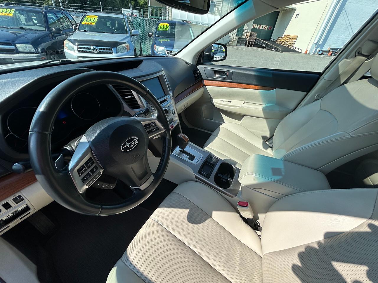 Subaru Outback 4dr Wgn H4 Auto 2.5i Limited 2013