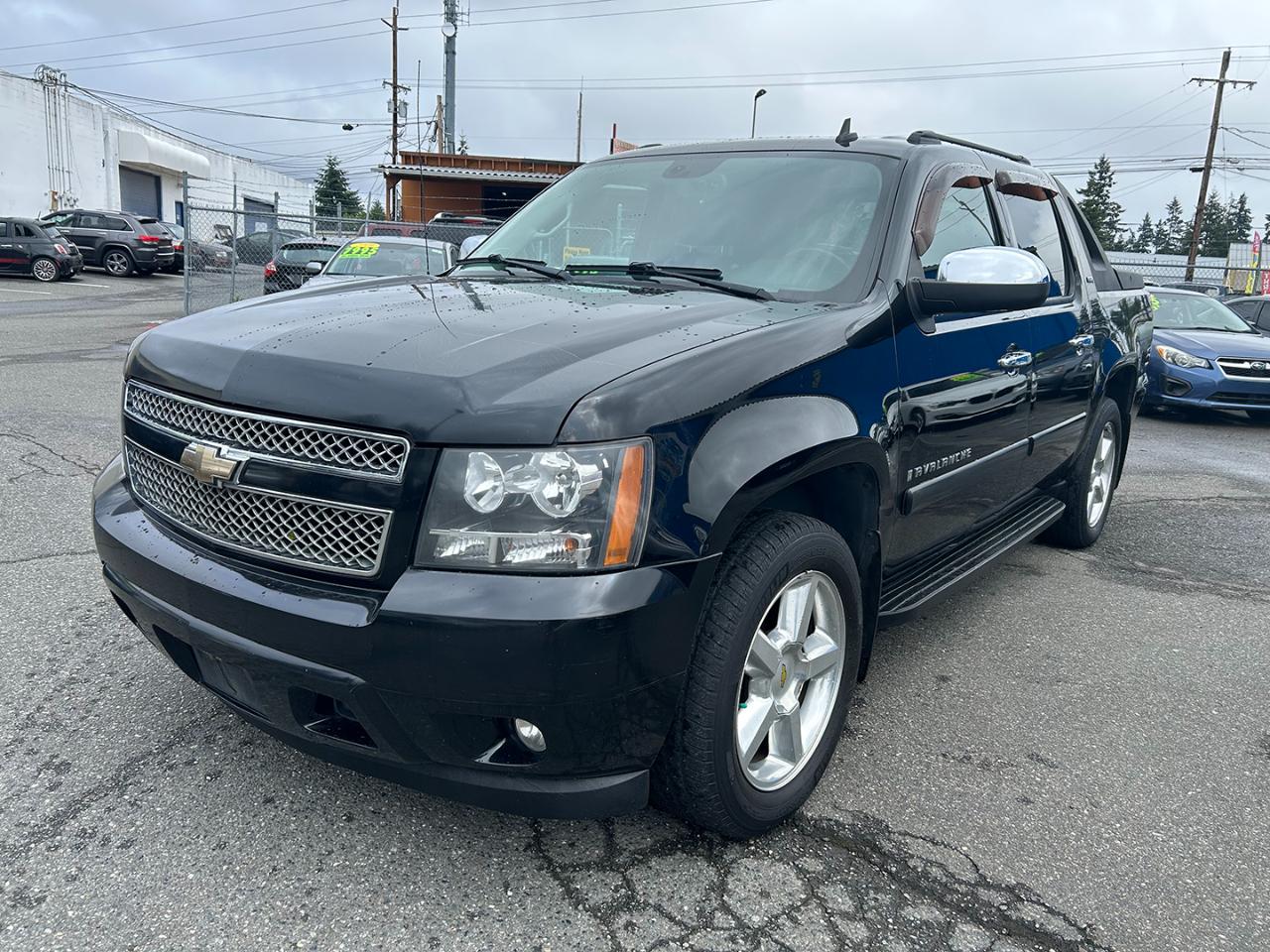 Chevrolet Avalanche 4WD Crew Cab 130" LTZ 2008