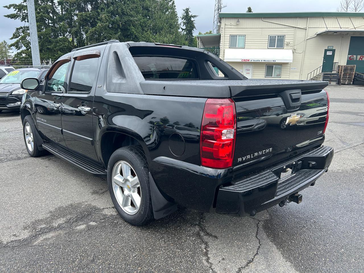 Chevrolet Avalanche 4WD Crew Cab 130" LTZ 2008