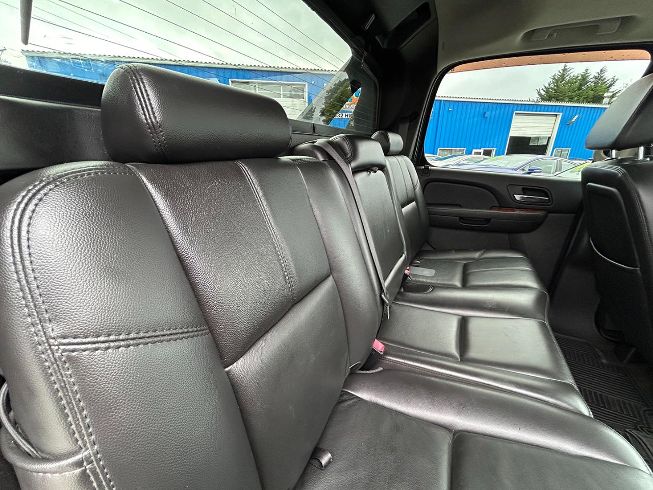 Chevrolet Avalanche 4WD Crew Cab 130" LTZ 2008
