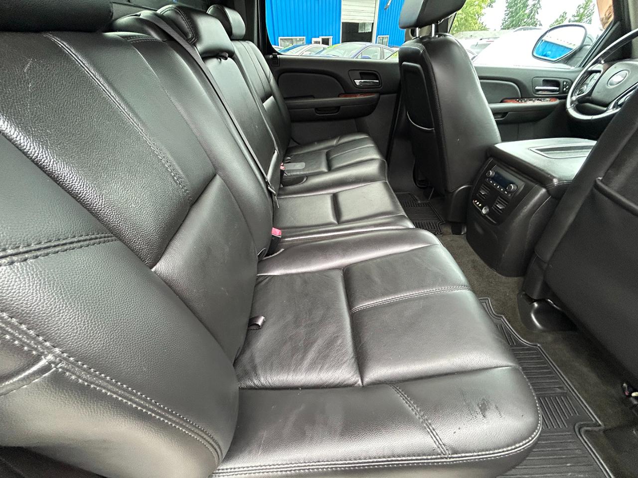 Chevrolet Avalanche 4WD Crew Cab 130" LTZ 2008
