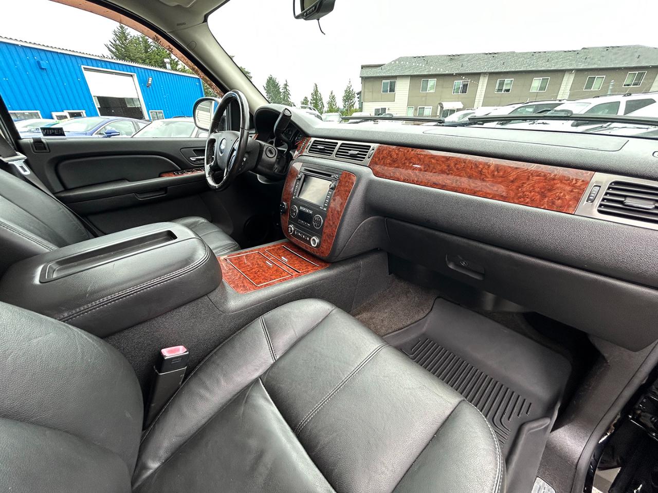 Chevrolet Avalanche 4WD Crew Cab 130" LTZ 2008