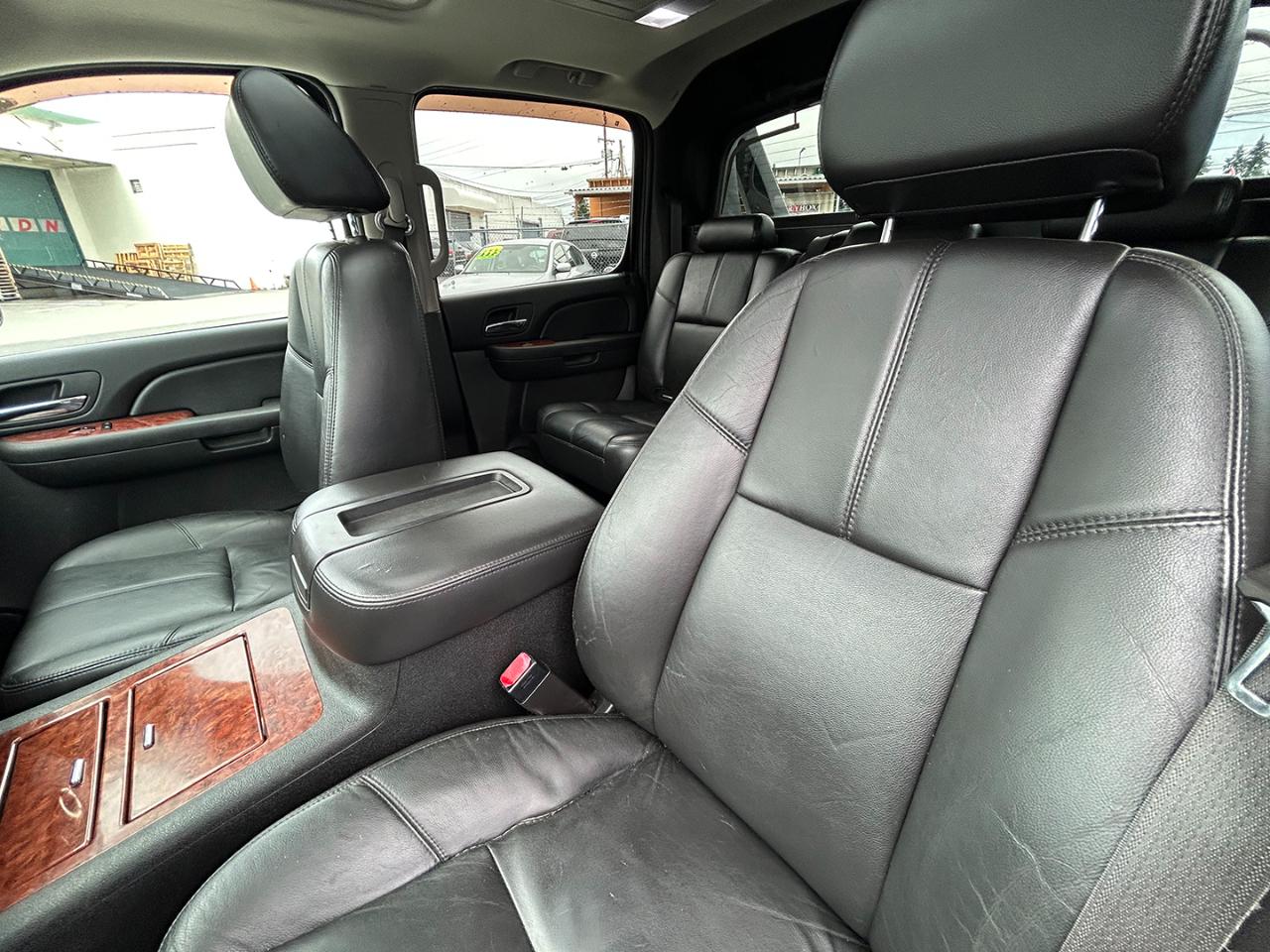 Chevrolet Avalanche 4WD Crew Cab 130" LTZ 2008