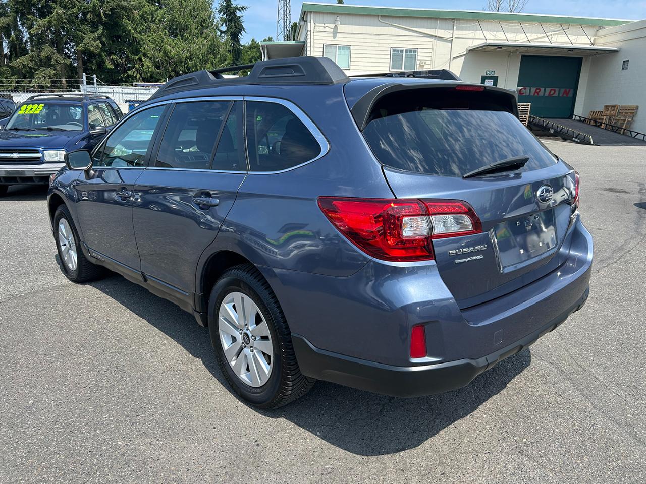 Subaru Outback 4dr Wgn 2.5i Premium PZEV 2015