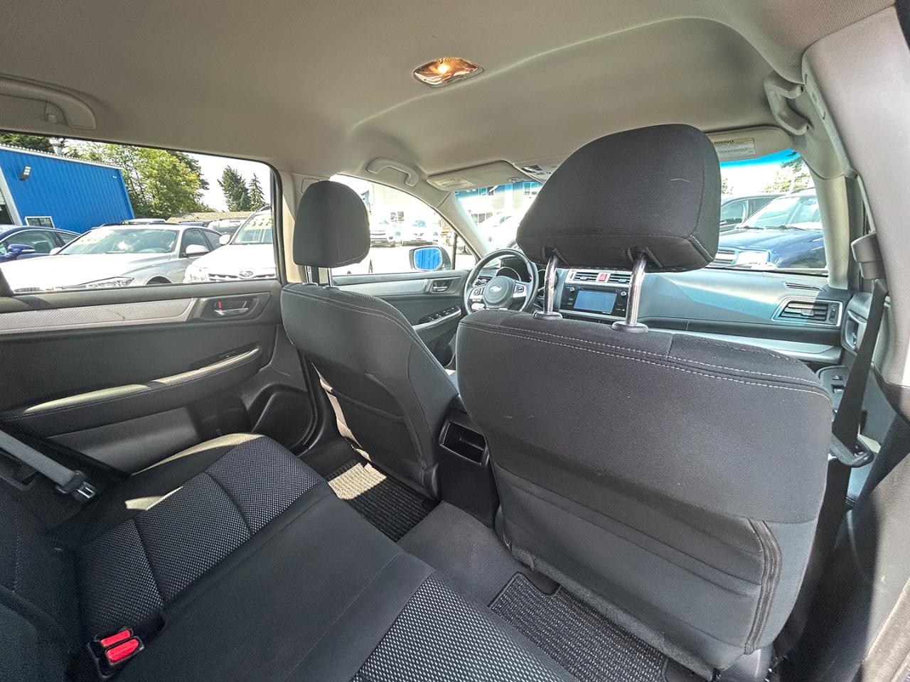 Subaru Outback 4dr Wgn 2.5i Premium PZEV 2015