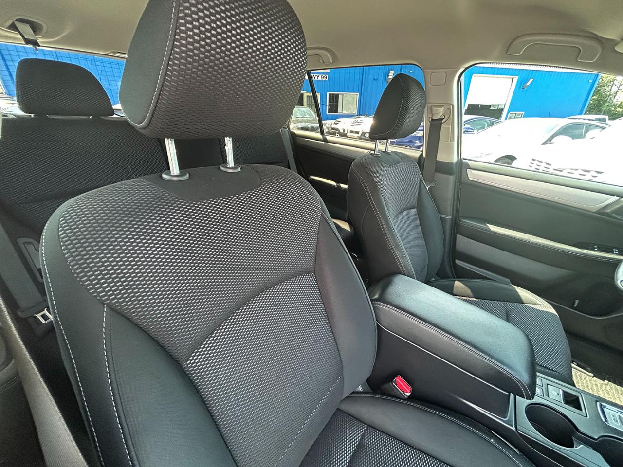 Subaru Outback 4dr Wgn 2.5i Premium PZEV 2015