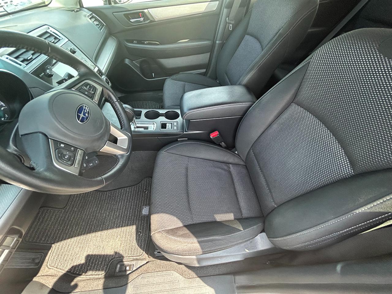 Subaru Outback 4dr Wgn 2.5i Premium PZEV 2015