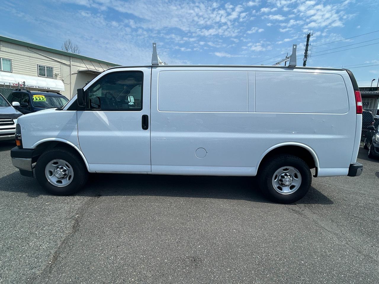 Chevrolet Express Cargo Van RWD 2500 135" 2017
