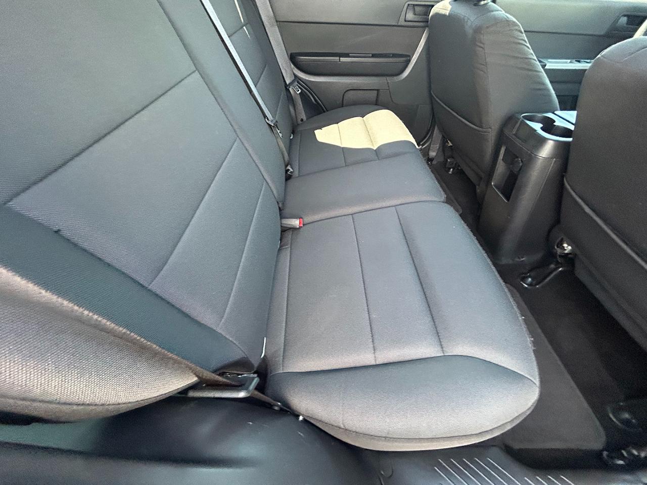 Ford Escape 4WD 4dr XLT 2012