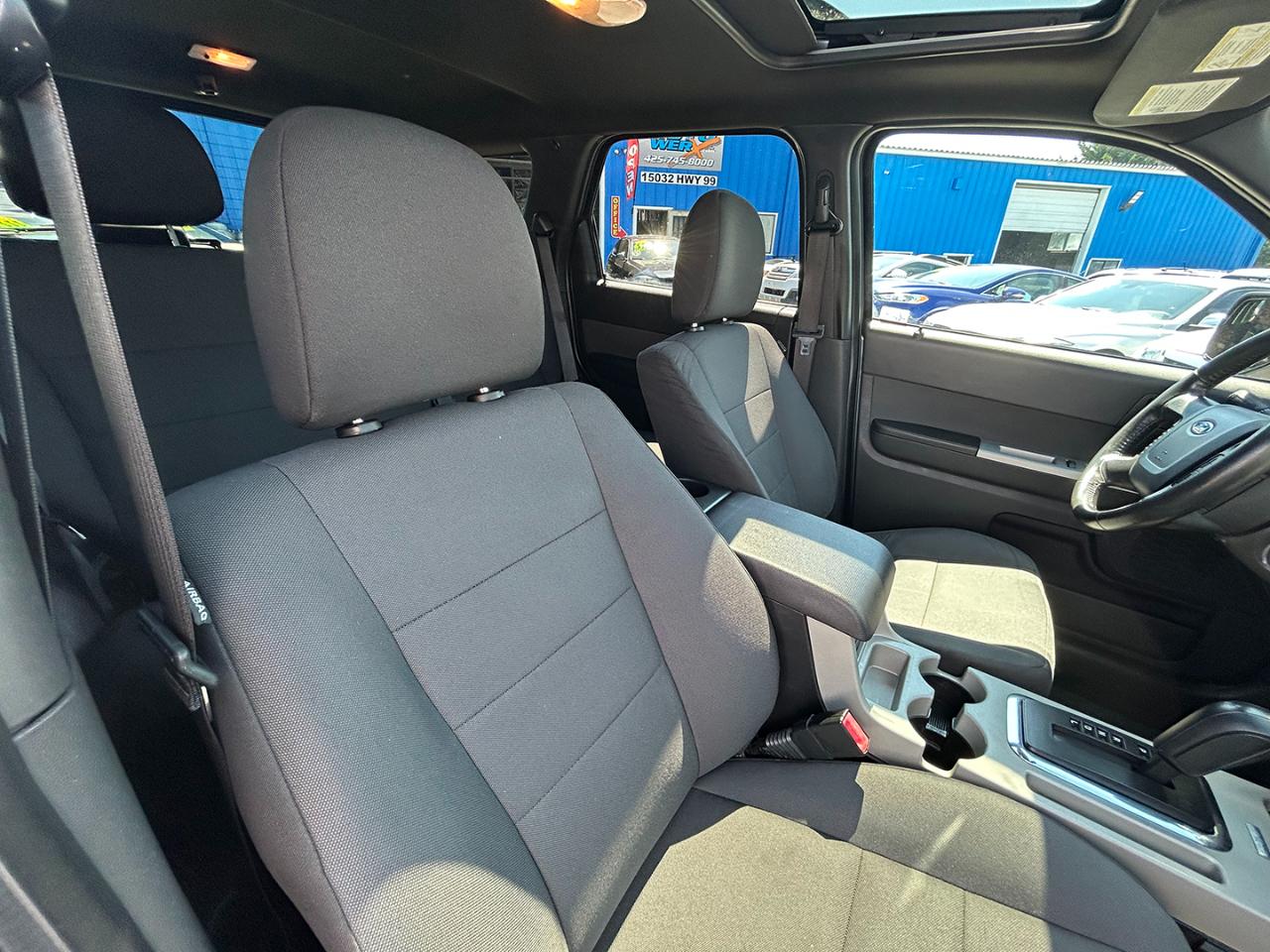 Ford Escape 4WD 4dr XLT 2012