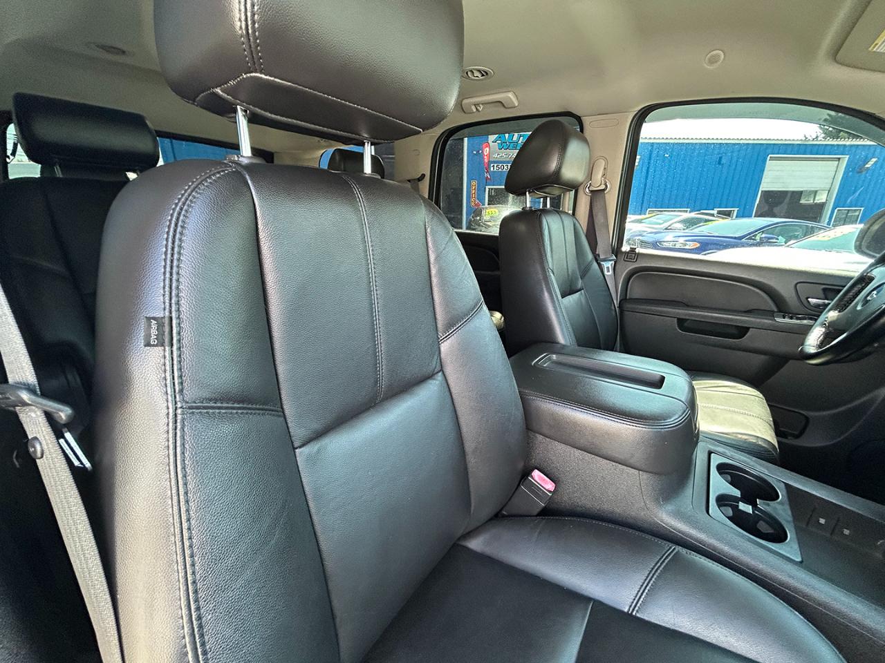 Chevrolet Tahoe 4WD 4dr 1500 LT 2010