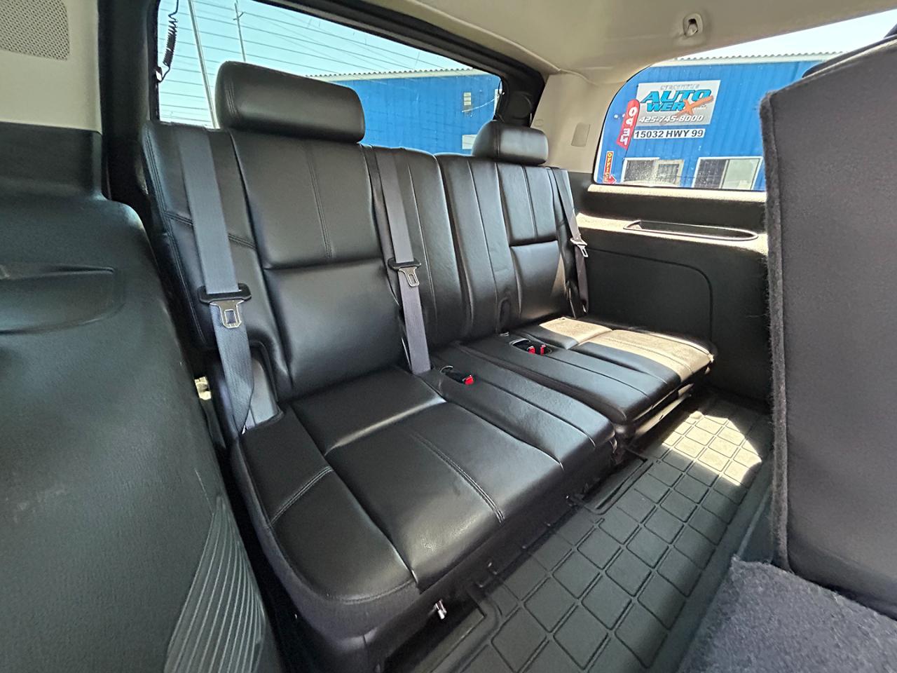 Chevrolet Tahoe 4WD 4dr 1500 LT 2010