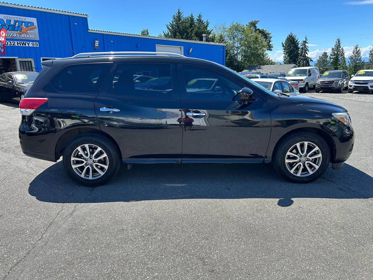Nissan Pathfinder 2WD 4dr S 2015