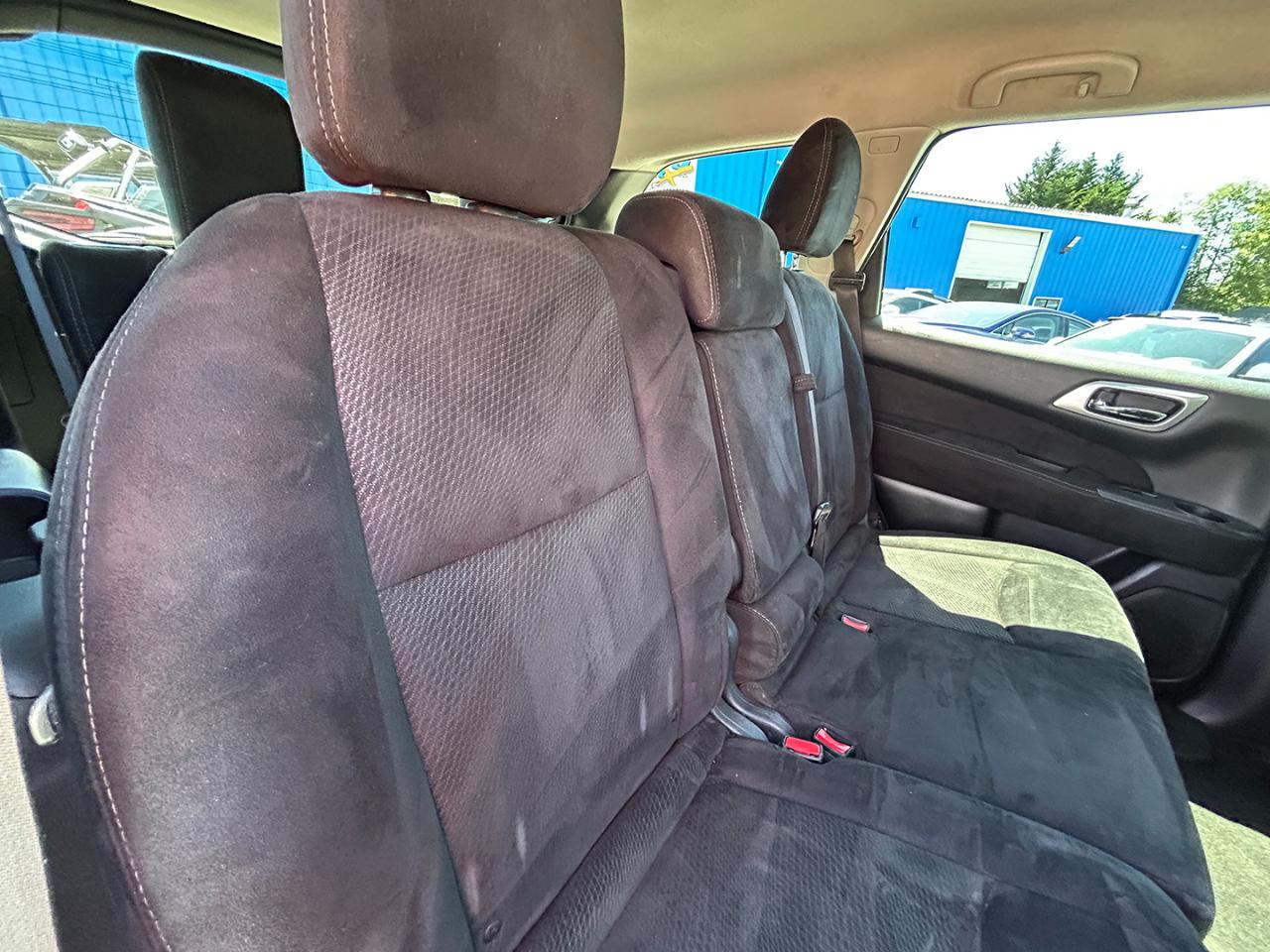 Nissan Pathfinder 2WD 4dr S 2015