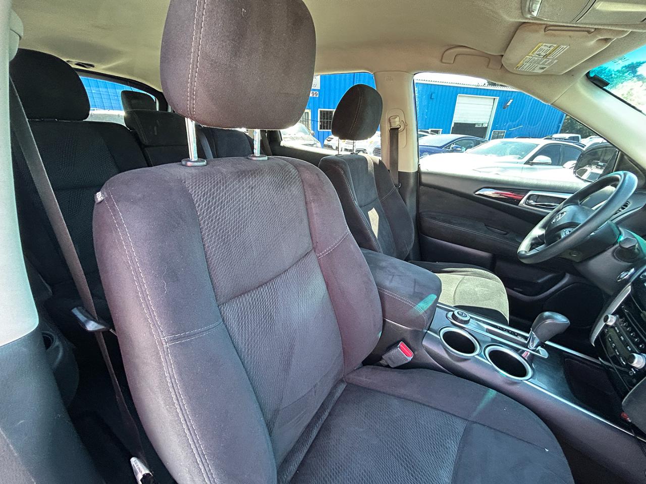 Nissan Pathfinder 2WD 4dr S 2015