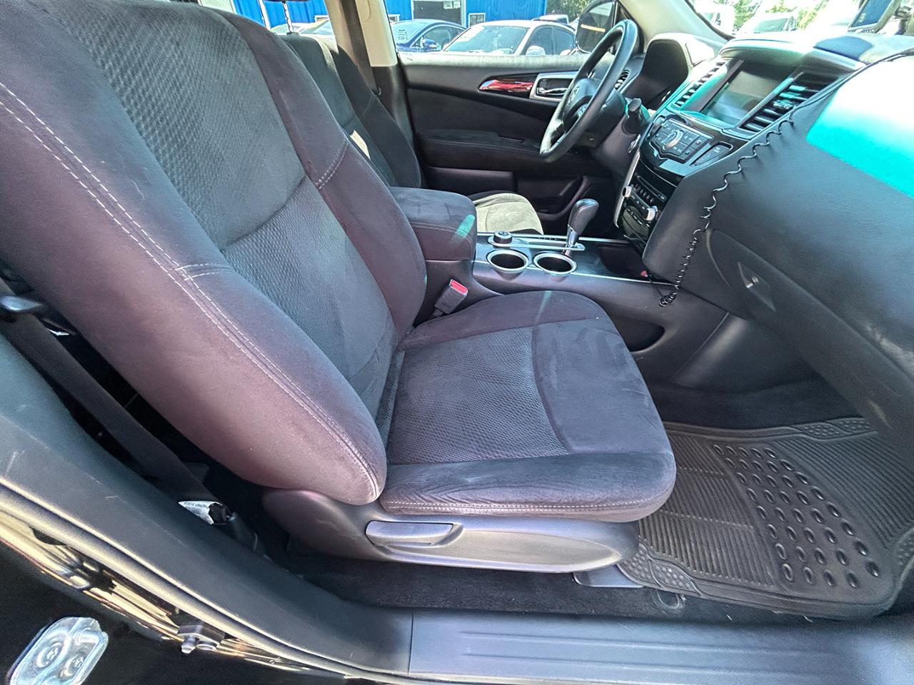 Nissan Pathfinder 2WD 4dr S 2015