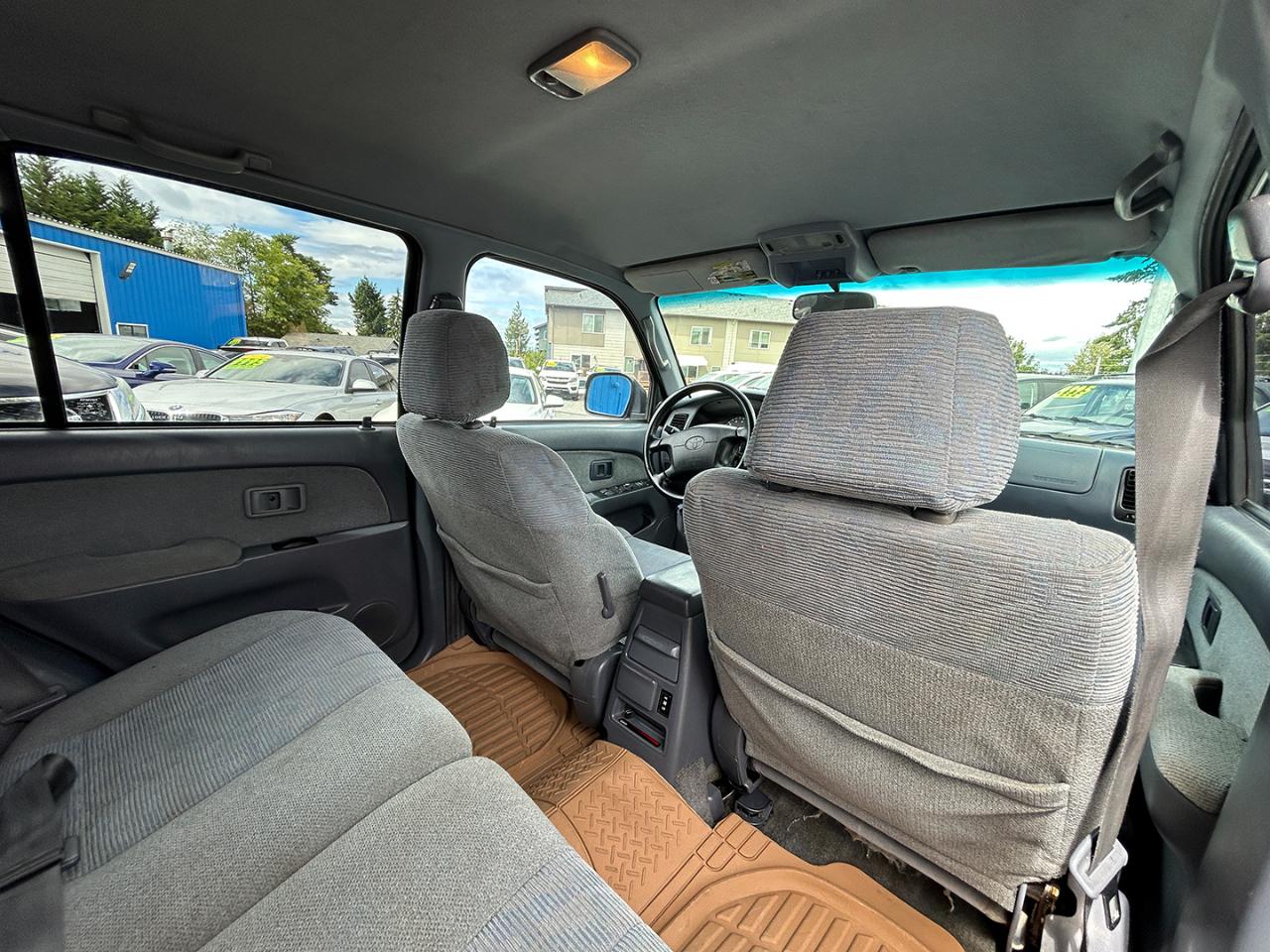 Toyota 4Runner 4dr SR5 3.4L Auto 2000