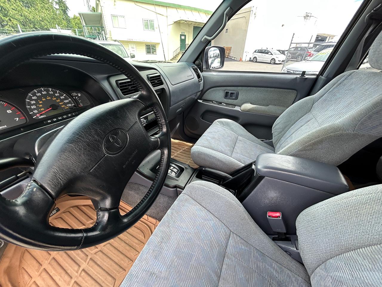 Toyota 4Runner 4dr SR5 3.4L Auto 2000