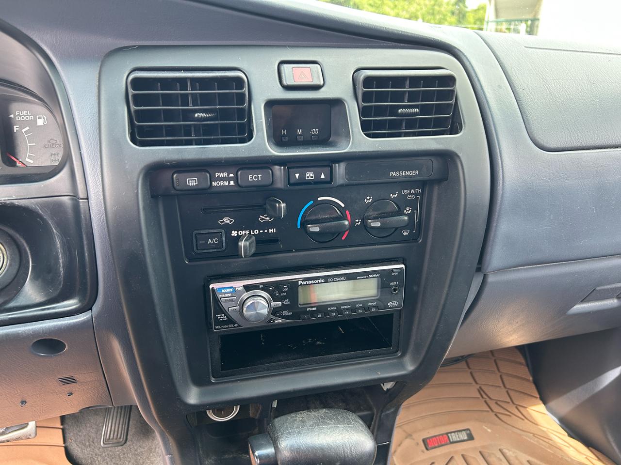 Toyota 4Runner 4dr SR5 3.4L Auto 2000