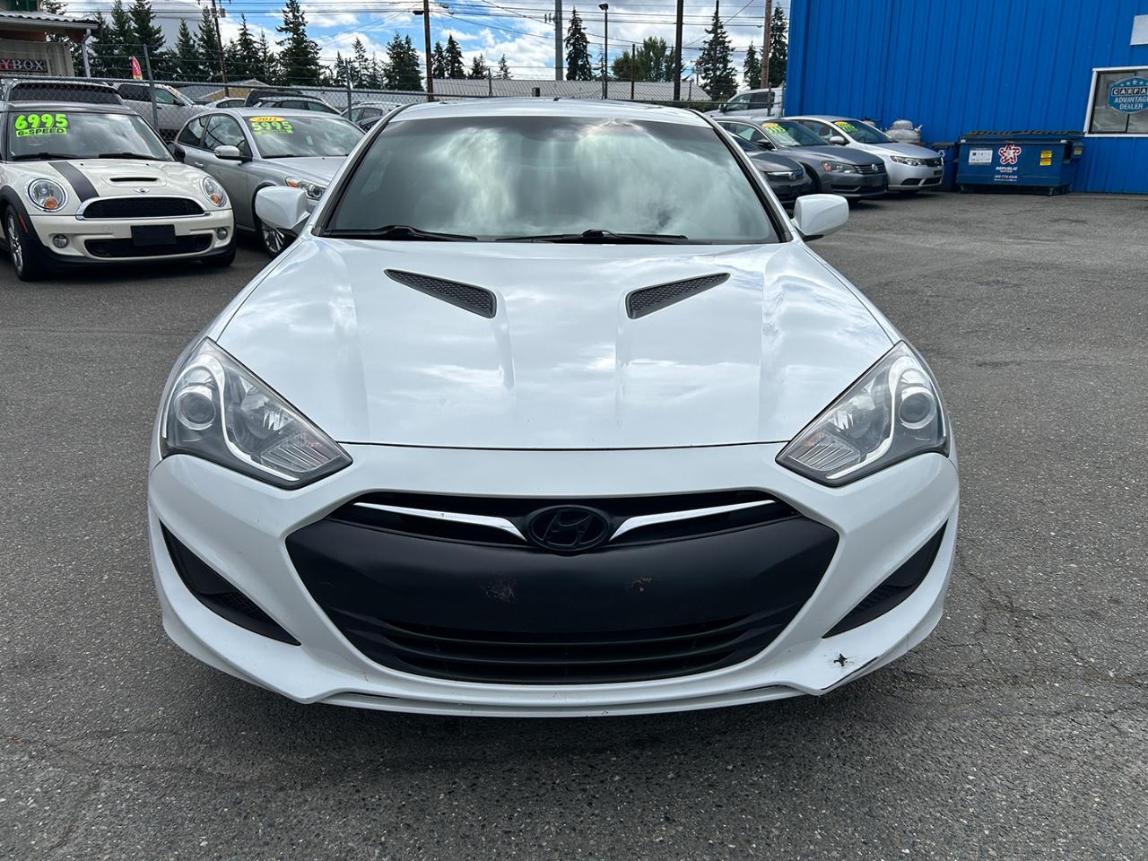 Hyundai Genesis Coupe 2dr I4 2.0T Auto Premium 2013