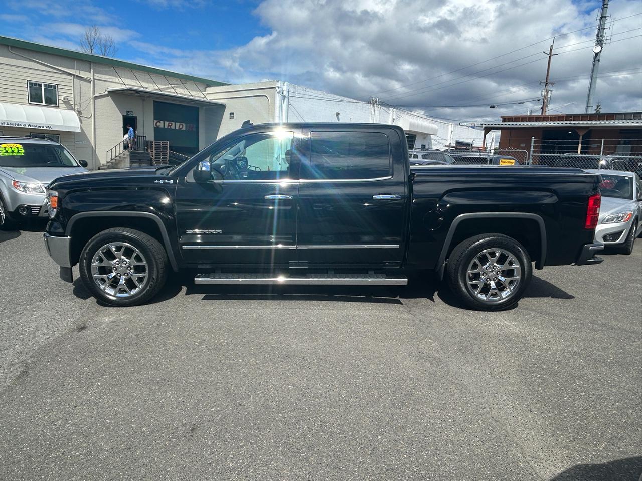 GMC Sierra 1500 4WD Crew Cab 143.5" SLT 2014