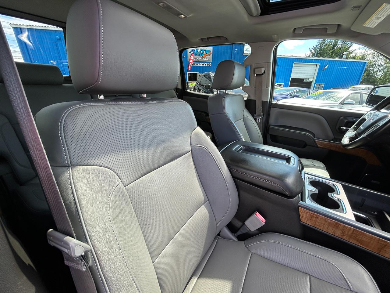 GMC Sierra 1500 4WD Crew Cab 143.5" SLT 2014