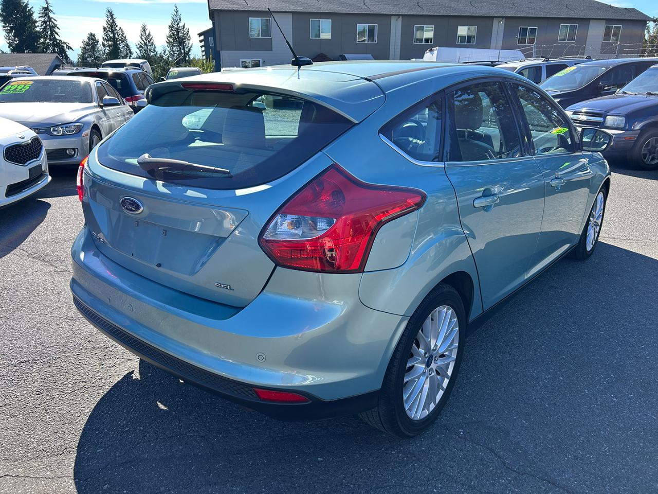 Ford Focus 5dr HB SEL 2012