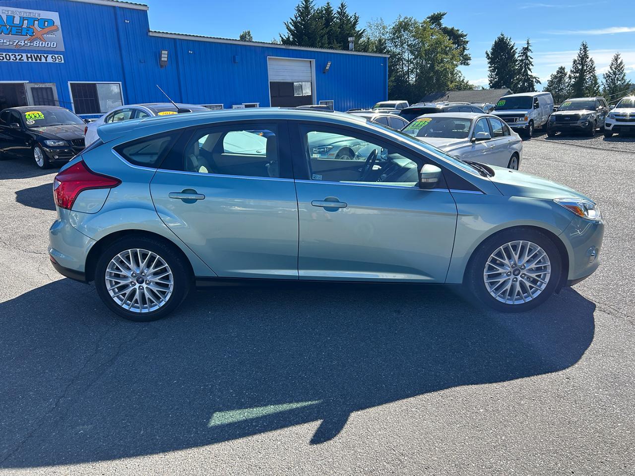 Ford Focus 5dr HB SEL 2012