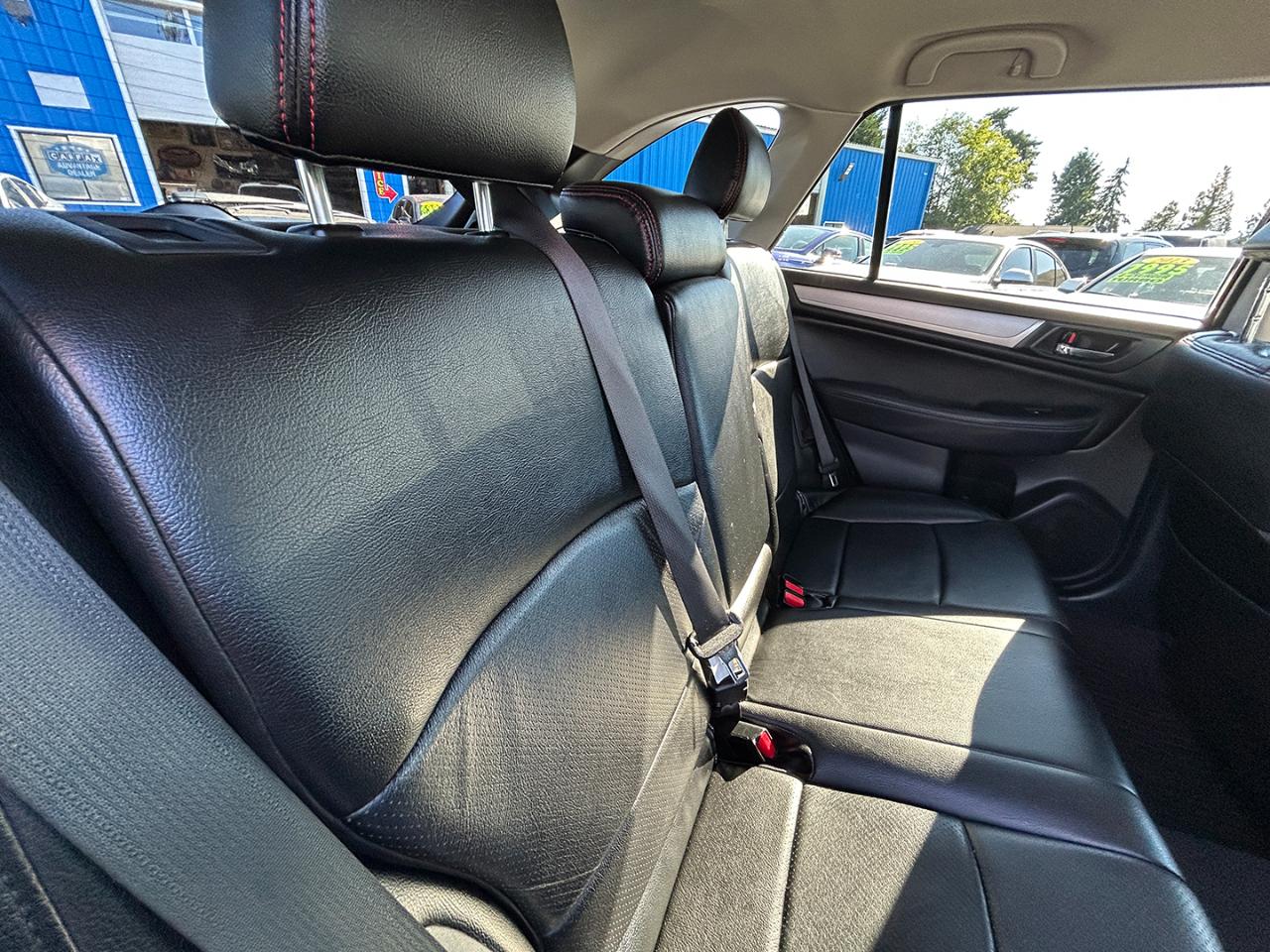 Subaru Outback 4dr Wgn 2.5i Premium PZEV 2016